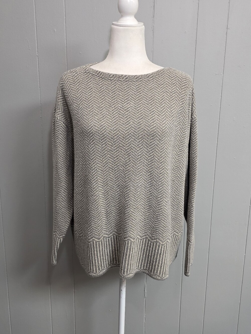 Joan Vass USA Gray Ribbed Boat Neck Sweater Size 3